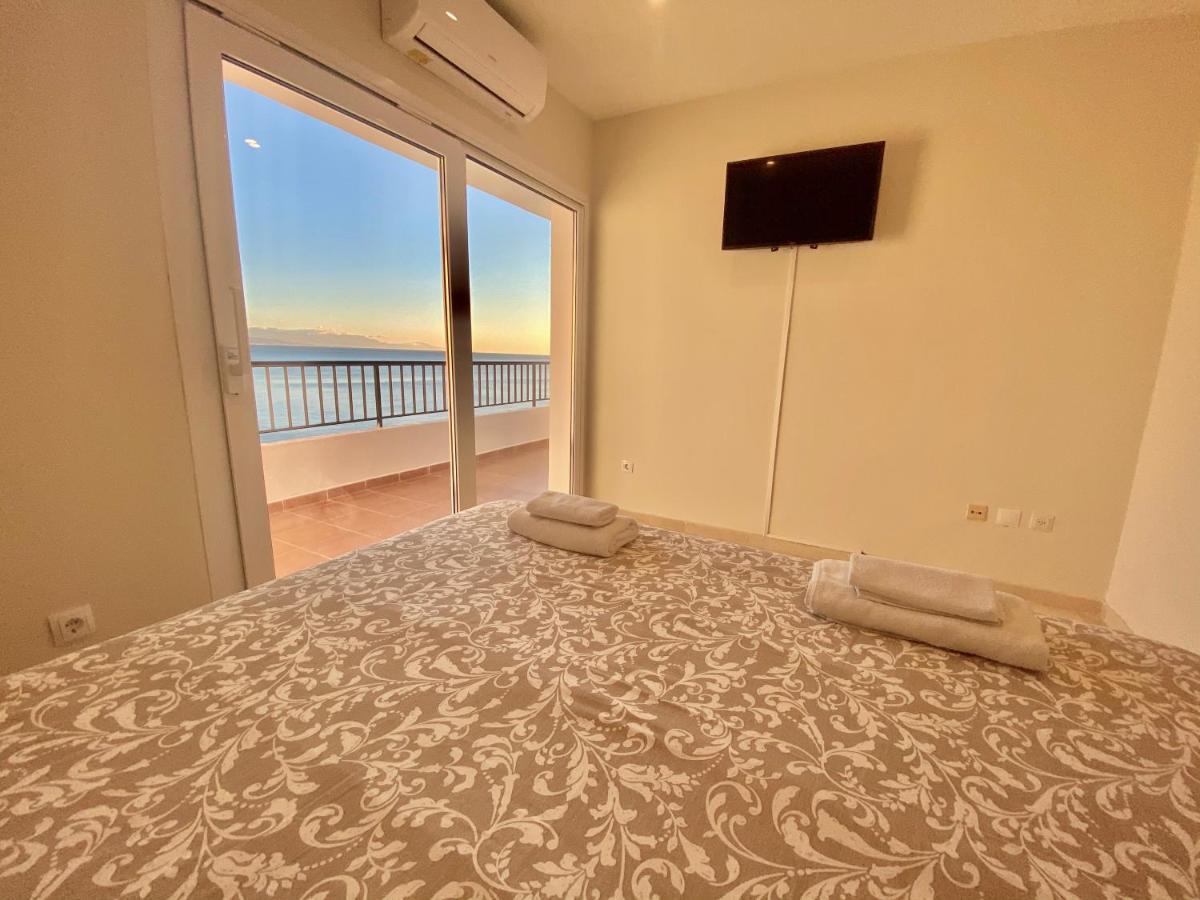 Apartamentos Turisticos Castillo Del Vigia Torremolinos Exterior photo