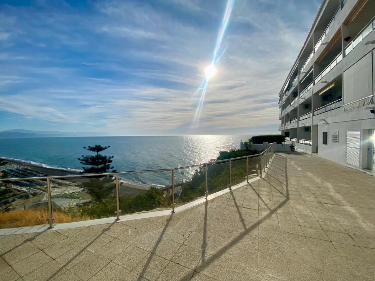Apartamentos Turisticos Castillo Del Vigia Torremolinos Exterior photo